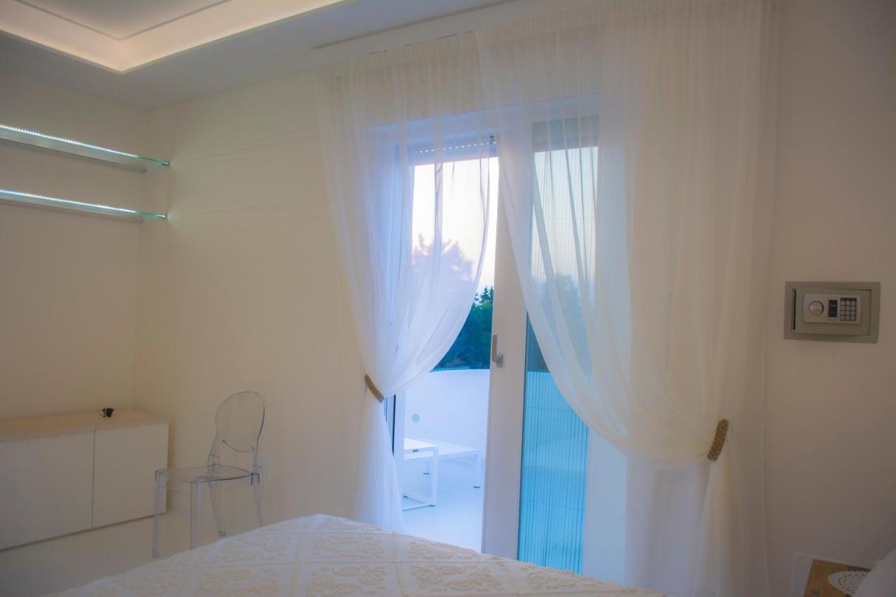 Valentino Luxury Room Порто-Чезарео Екстер'єр фото