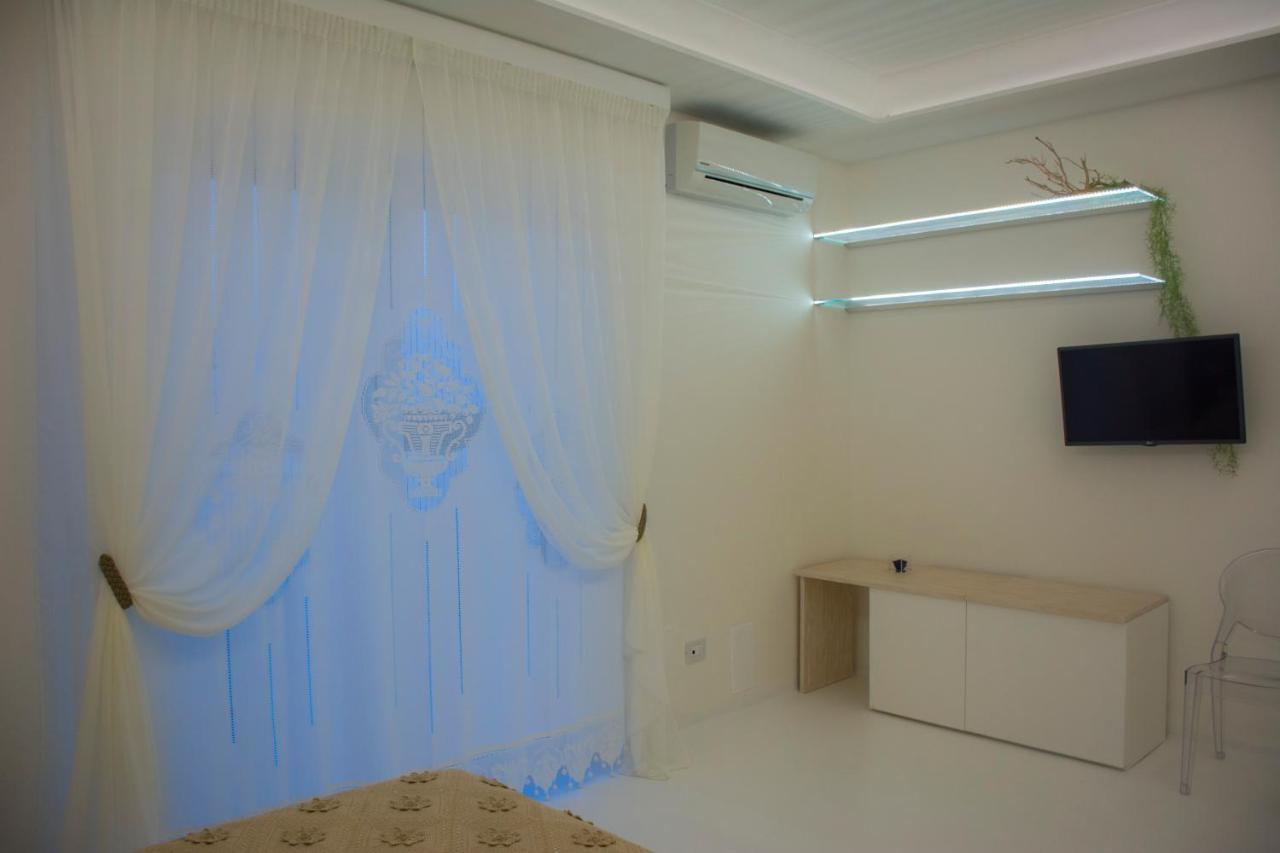 Valentino Luxury Room Порто-Чезарео Екстер'єр фото